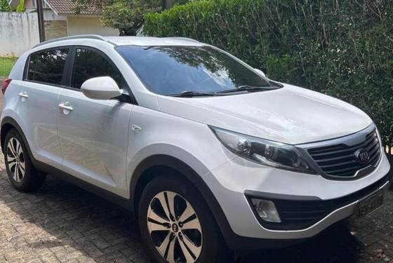 KIA SPORTAGE 2.0 LX 4X2 16V FLEX 4P AUTOMÁTICO KIA SPORTAGE 2.0 LX 4X2 16V FLEX 4P AUTOMÁTICO